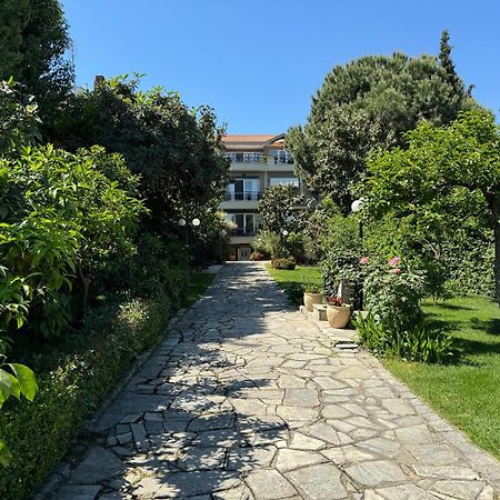 Paneon Apartments Nea Iraklitsa Экстерьер фото